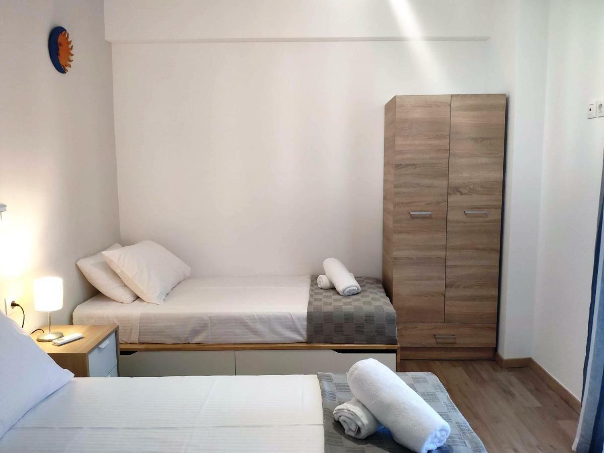 Neva Apartments By The Beach Makrýgialos エクステリア 写真